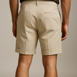 Shorts pour hommes avec plis et poches – beige et polyvalents