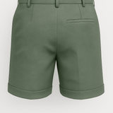 Shorts pour hommes avec plis et poches – vert et polyvalent