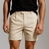 Herren Shorts mit Falten und Taschen – gebrochenes Weiß und vielseitig