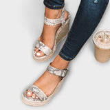 Elizabeth - Stilvolle Damenschuhe mit Gürtel
