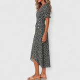 Ada™ | Elegantes Sommerkleid mit Millefleur-Print und Wickeloptik