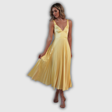 MALKA | Stilvolles Maxikleid mit Zartem Fall