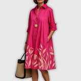 Seraphina™ | Elegantes Midikleid im Blusenschnitt mit Blätter-Print in Pink