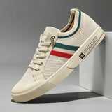 Strickschuhe