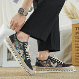 Elegante Stoffschuhe