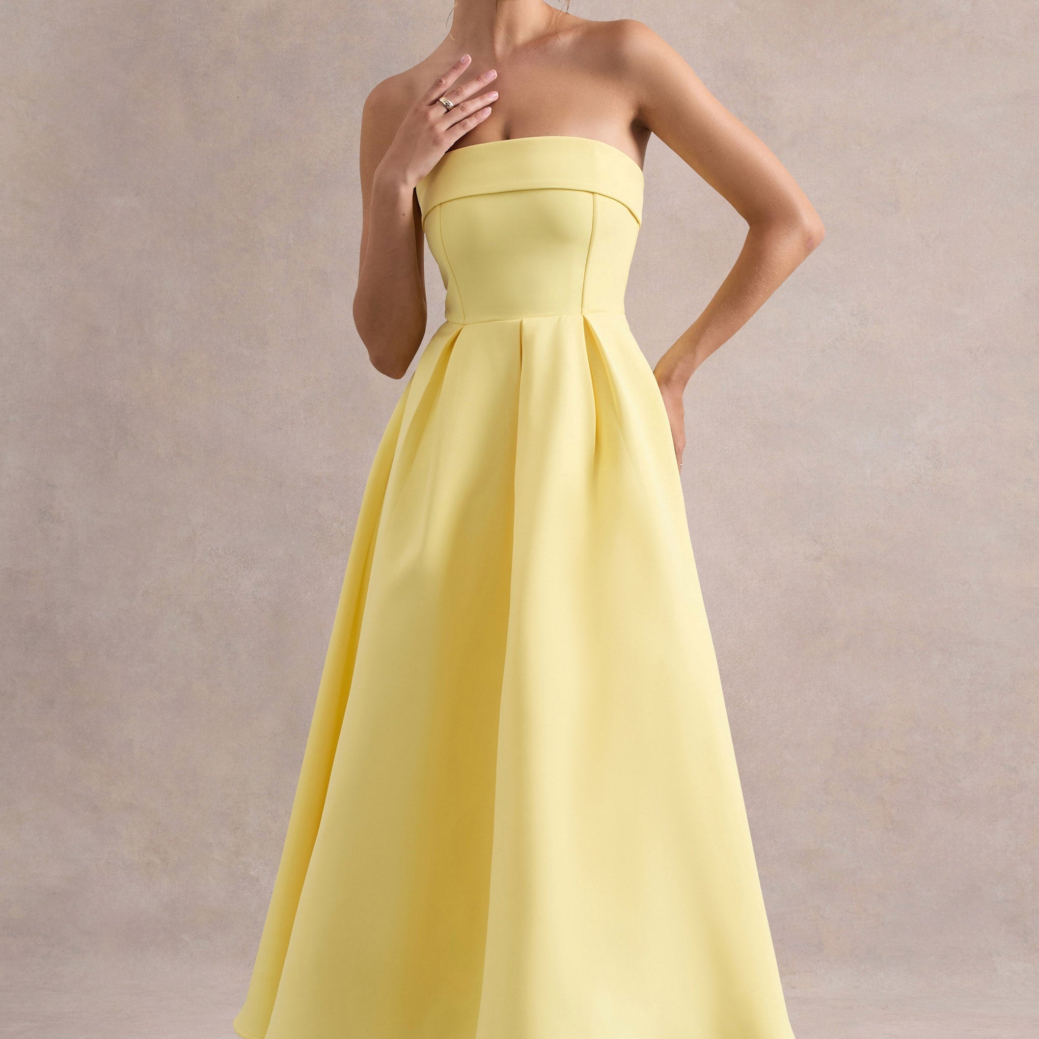 ANNE | Stilvolles Midi-Kleid mit Schulterfreiem Ausschnitt